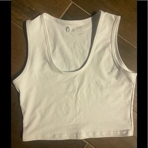 Zyia crop tank